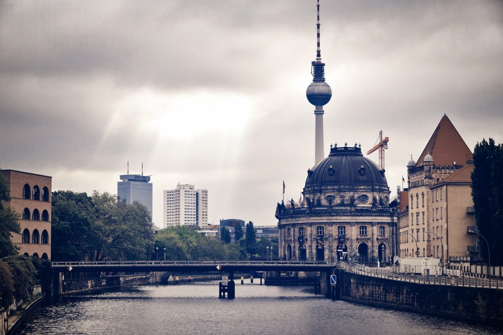 Berlin Spree Tv Tower Capital  - 12138562 / Pixabay